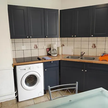 Beau F3 Proche Hopital Central, Thermal *