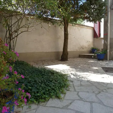 Beau F3 Proche Hopital Central, Thermal 公寓 南锡