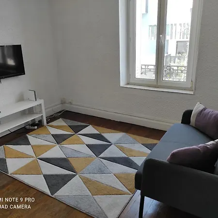 公寓 Beau F3 Proche Hopital Central, Thermal 南锡