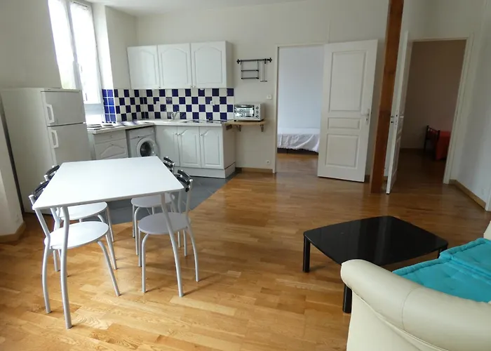 Beau F3 Proche Hôpital Central, Thermal *